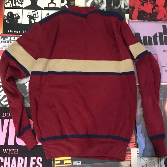 Vintage Izod Lacoste Acrylic Sweater Hong Kong - Picture 6 of 7